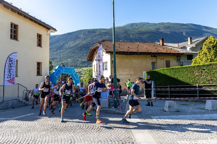 Skyrace: Elisa Arvat e Massimo Farcoz trionfano in vetta a Punta Chaligne