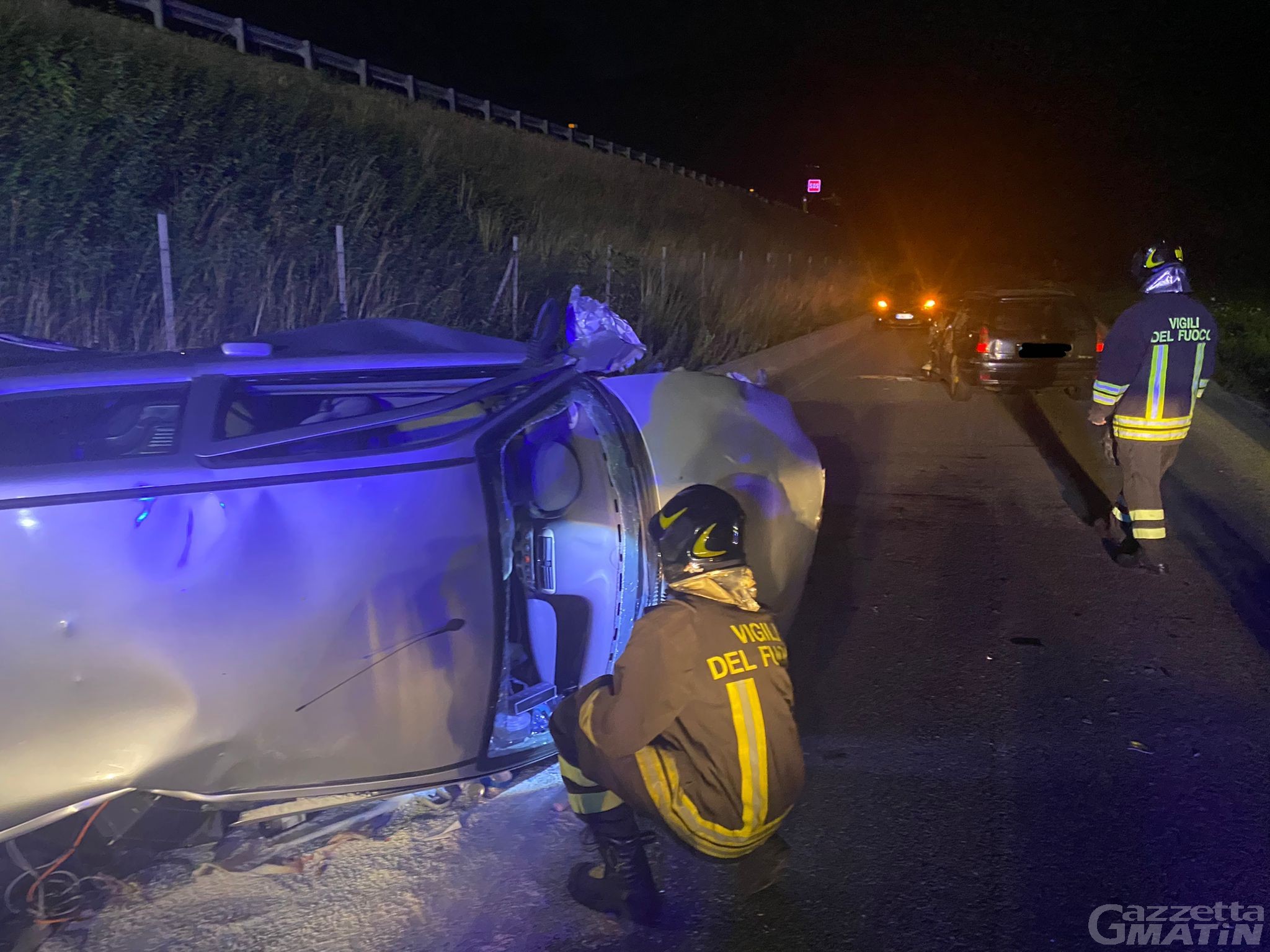 Champdepraz, incidente stradale: un’auto si ribalta Champdepraz, incidente stradale: un’auto si ribalta