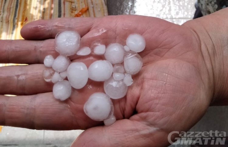 Bomba d’acqua e grandine sulla Valle d’Aosta: molti interventi dei Vigili del fuoco