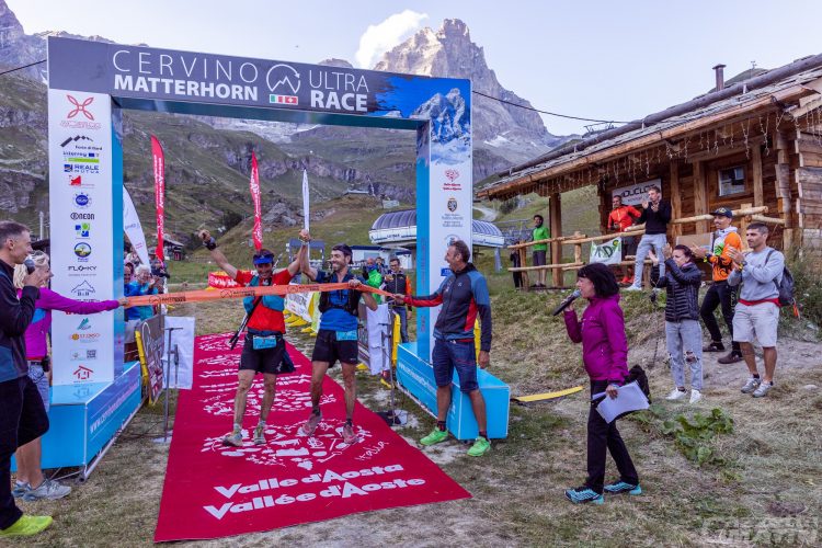 Cervino Matterhorn Ultra Race: Galen Reynolds e Andrea Macchi insieme al traguardo