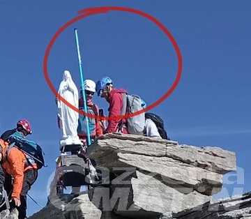 Gran Paradiso: rubata la bandiera dei 100 anni del Parco