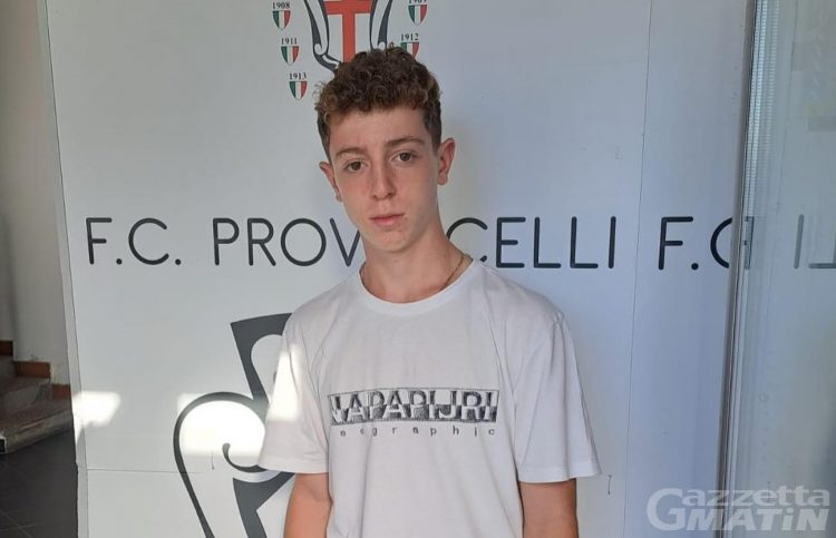 Calcio giovanile: Leonardo Money firma per la Pro Vercelli