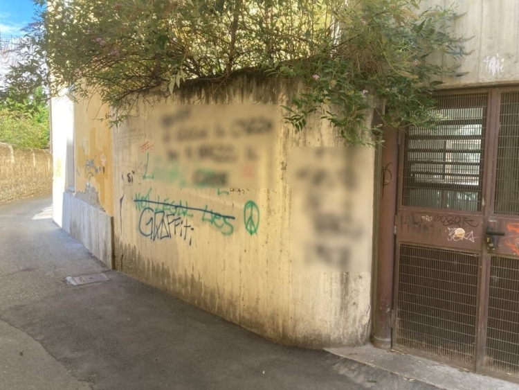 Atti vandalici e graffiti, Aosta vara il progetto Ripuliamo i muri della città