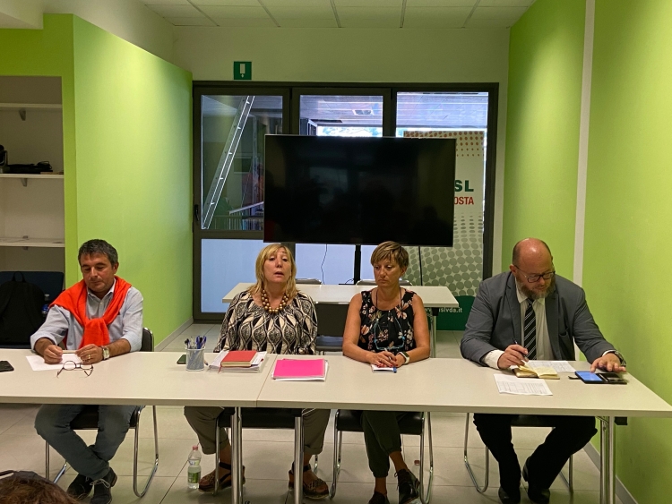 Scuola: precari assunti (in ritardo) senza stipendio a settembre, lo riceveranno a ottobre Scuola: precari assunti (in ritardo) senza stipendio a settembre, lo riceveranno a ottobre