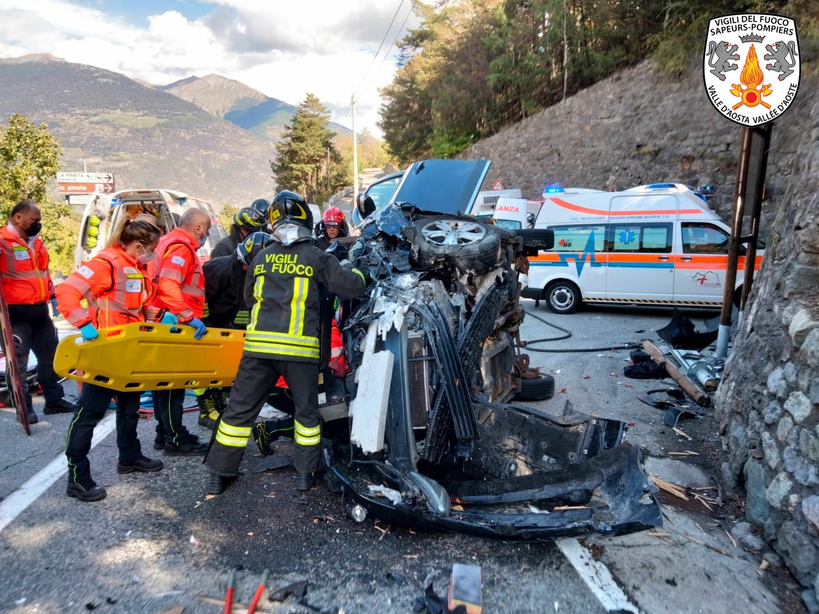 Incidenti stradali: scontro tra due vetture, una si ribalta Incidenti stradali: scontro tra due vetture, una si ribalta