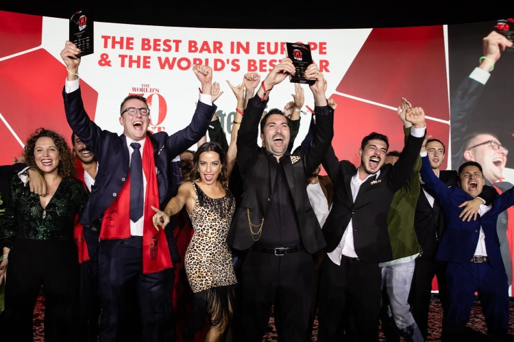 Il miglior bar al mondo? È a Barcellona e ci lavorano 2 giovani valdostani Il miglior bar al mondo? È a Barcellona e ci lavorano 2 giovani valdostani