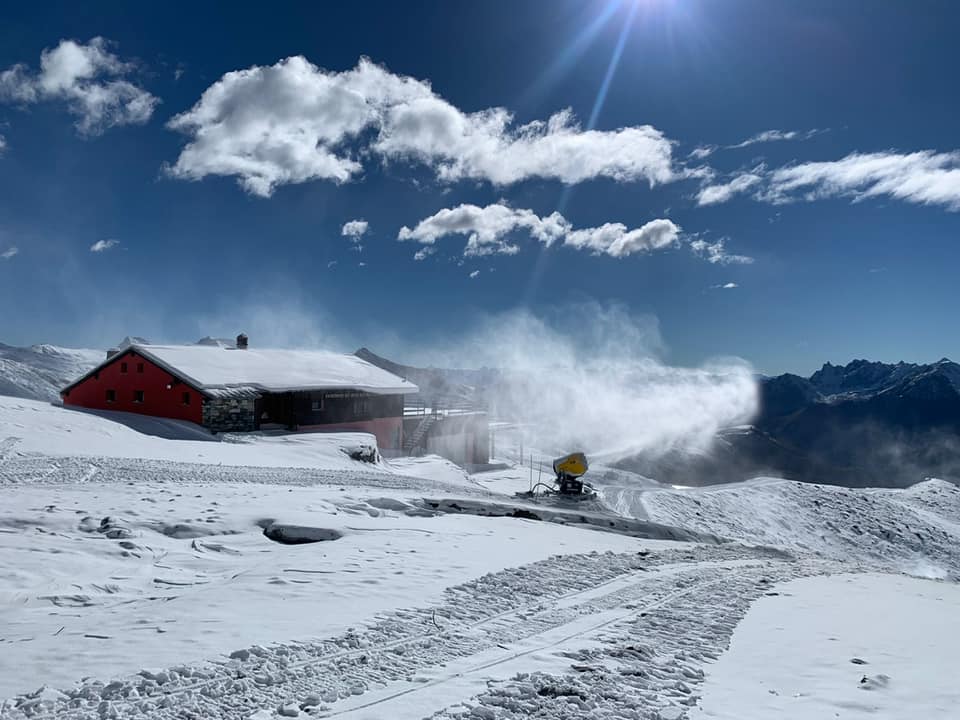 Caro energia, Bertschy: «produrre neve artificiale costerà quasi il triplo» Caro energia, Bertschy: «produrre neve artificiale costerà quasi il triplo»