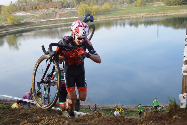Ciclocross: successo di Mattia Agostinacchio a Firenze