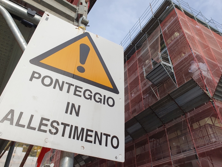 Mobilitazione edili: Fillea Cgil VdA e Feneal Uil VdA protestano a Torino