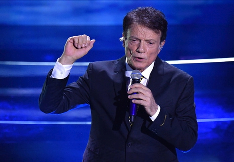 Musica: rinviato a giugno il concerto di Massimo Ranieri a Saint-Vincent Musica: rinviato a giugno il concerto di Massimo Ranieri a Saint-Vincent