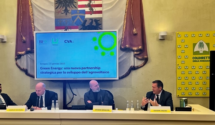 Green Energy: Cva e Gruppo BF insieme per il più grande progetto di agrovoltaico in Italia Green Energy: Cva e Gruppo BF insieme per il più grande progetto di agrovoltaico in Italia