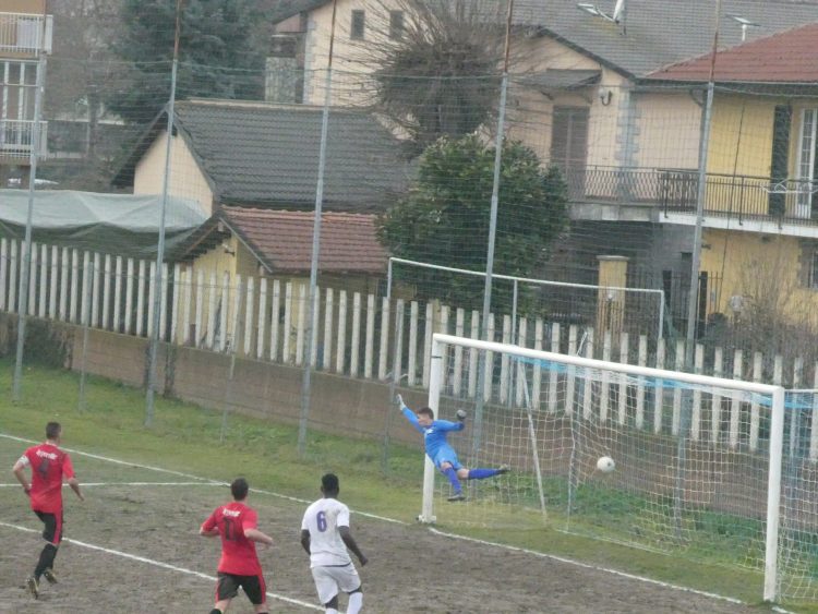 Football: PDHAE found 3 golden points in the fall of Fossano, Aygreville and Charvensod
