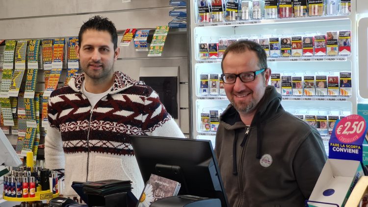 Tabaccheria Challancin: la cortesia di sempre in locali rinnovati