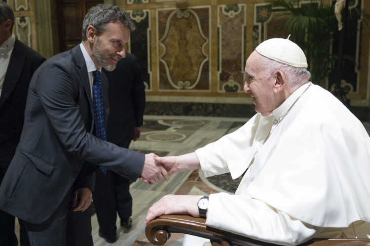«Dignità umana e promozione del bene», la Fondazione Comunitaria ha incontrato Papa Francesco