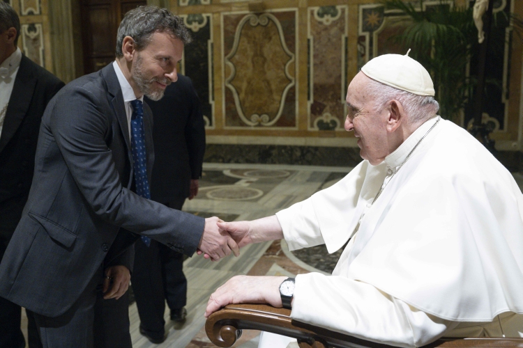 «Dignità umana e promozione del bene», la Fondazione Comunitaria ha incontrato Papa Francesco «Dignità umana e promozione del bene», la Fondazione Comunitaria ha incontrato Papa Francesco