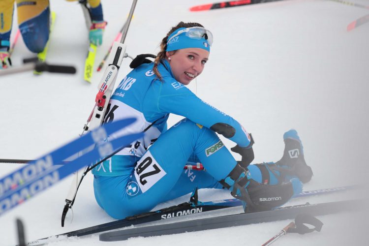 Biathlon: Hanna Oeberg regina della mass start, Samuela Comola non sbaglia niente e centra la top-10