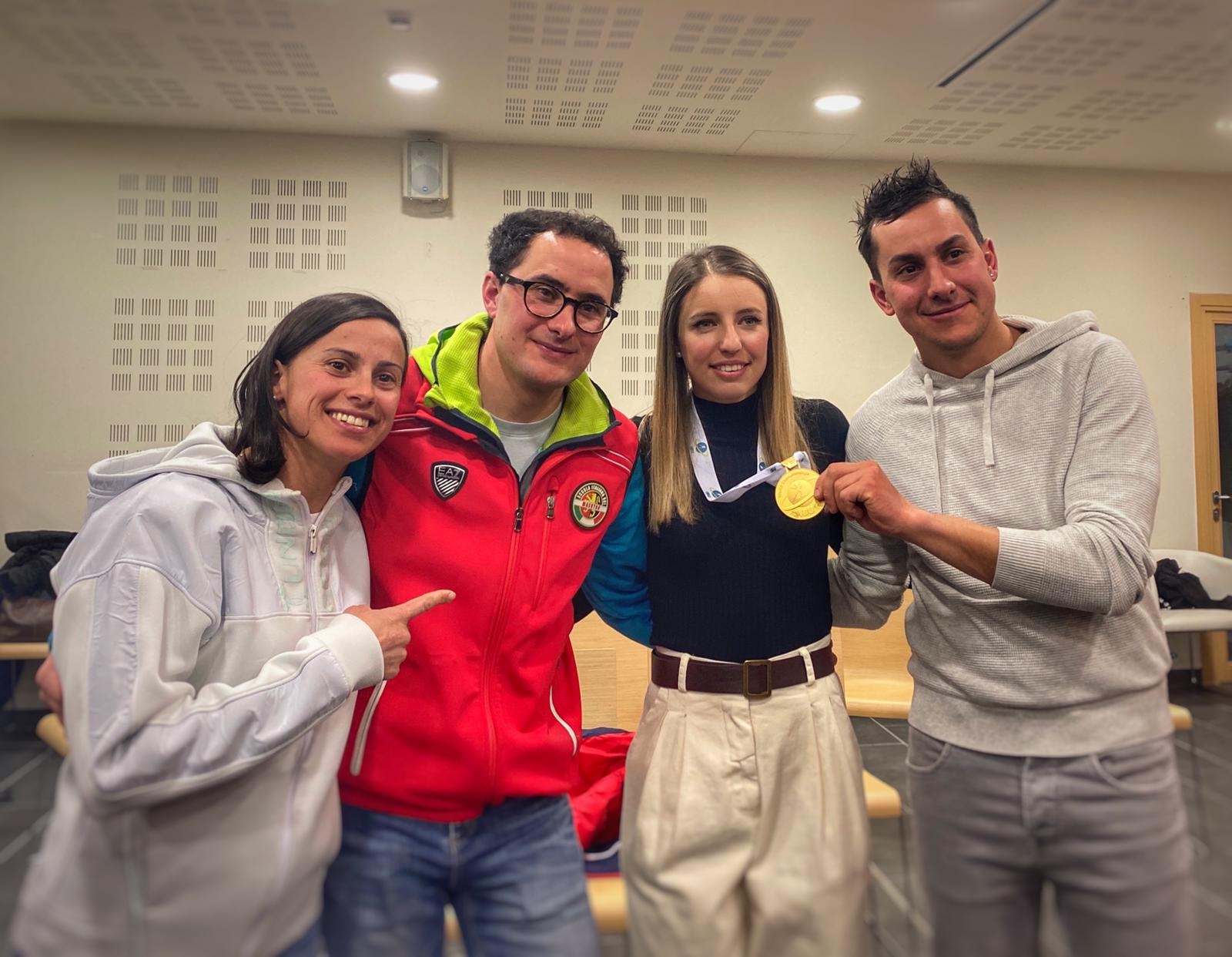 Champorcher celebra la sua ragazza d'oro Samuela Comola Champorcher celebra la sua ragazza d'oro Samuela Comola