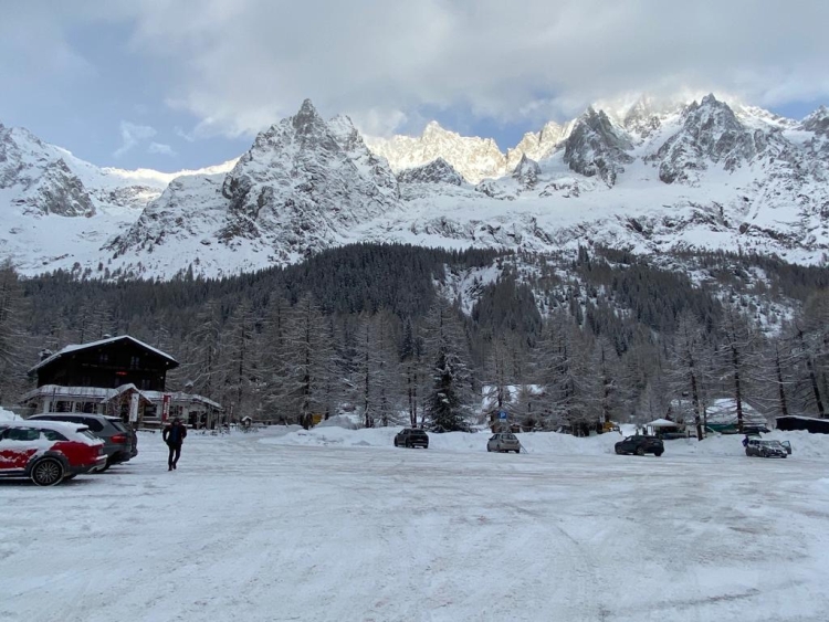 Courmayeur, Val Ferret: arriva la tariffa oraria a 2,50 euro Courmayeur, Val Ferret: arriva la tariffa oraria a 2,50 euro