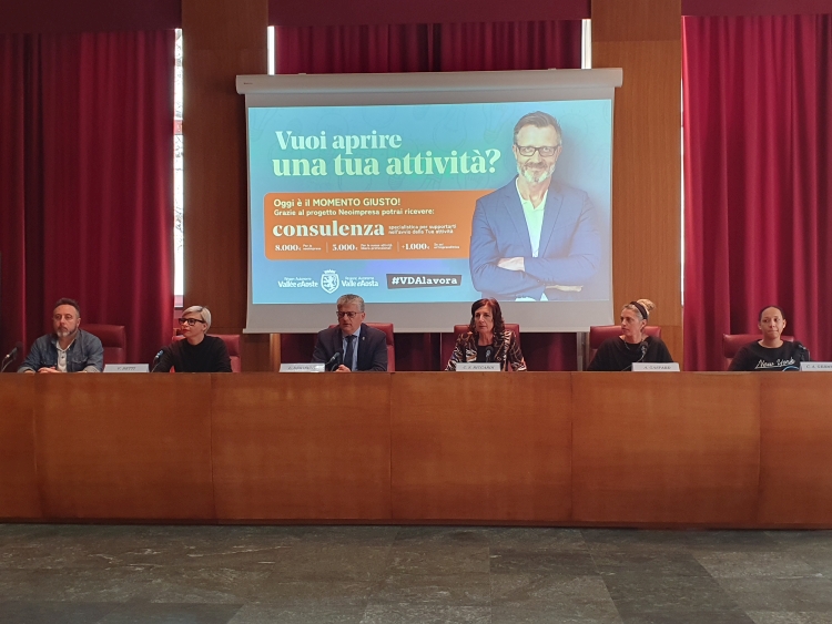 Bando Neoimpresa: 530 mila euro per aiutare una sessantina di aspiranti imprenditori Bando Neoimpresa: 530 mila euro per aiutare una sessantina di aspiranti imprenditori