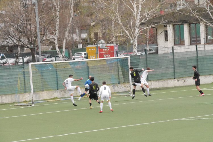 Calcio: l’Aygreville perde a Cossato, pari dello Charva, il Saint-Vincent Châtillon retrocede in Seconda