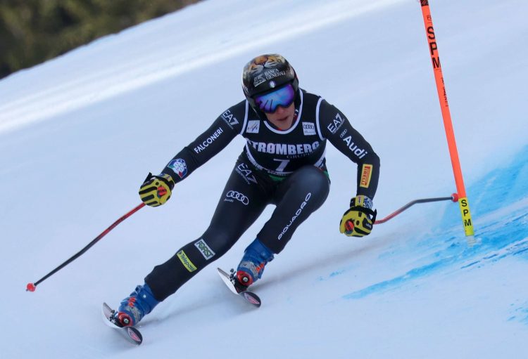 Sci alpino: Shiffrin fa il vuoto nella prima manche del gigante di Are, Brignone è 4ª