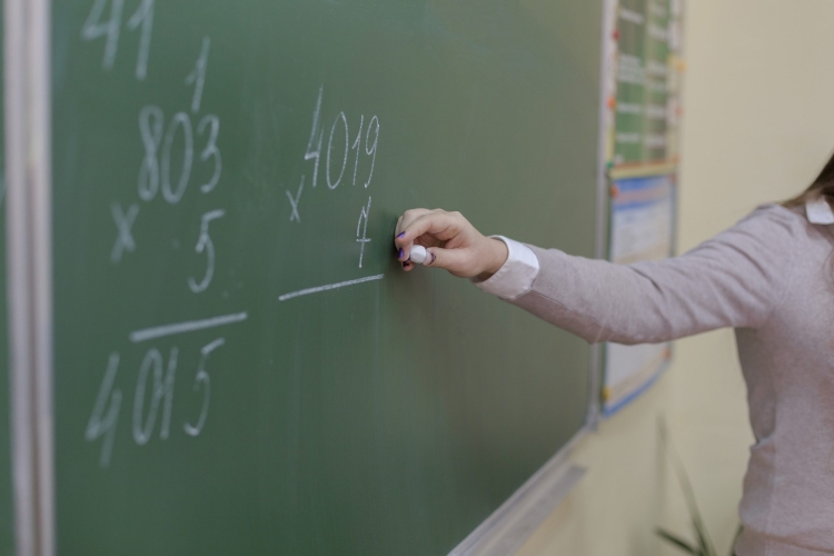 I 500 euro di bonus formazione spettano anche ai precari, Regione condannata a pagare 140 mila euro