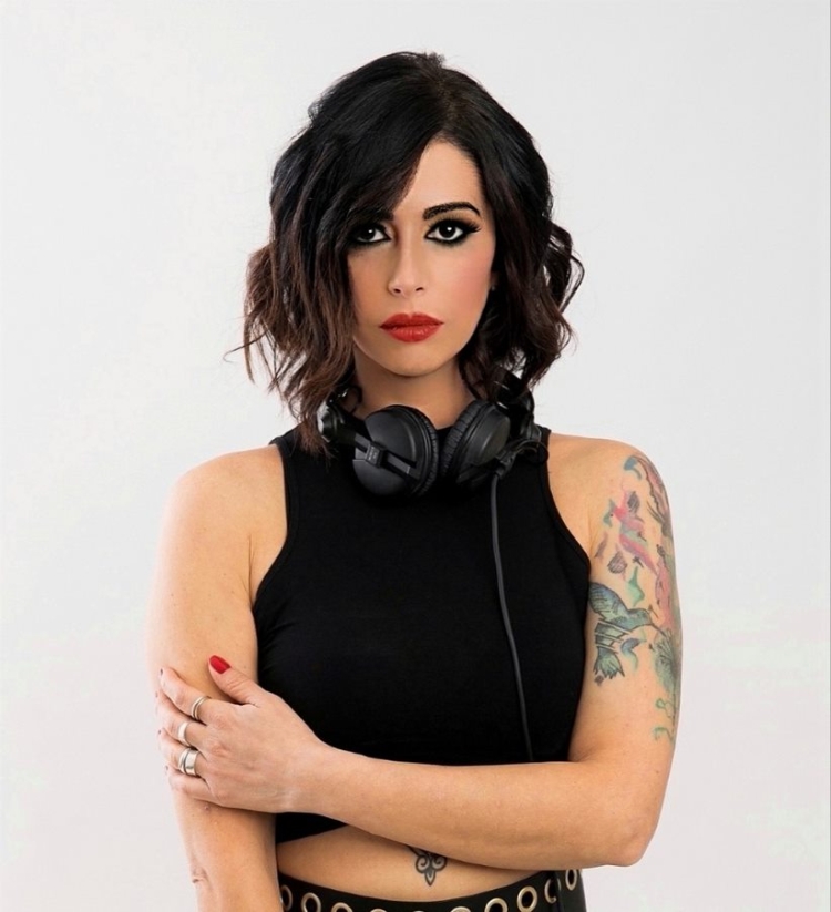 Claudia Giannettino, tra le miglior woman dj, alla consolle del Super G Claudia Giannettino, tra le miglior woman dj, alla consolle del Super G