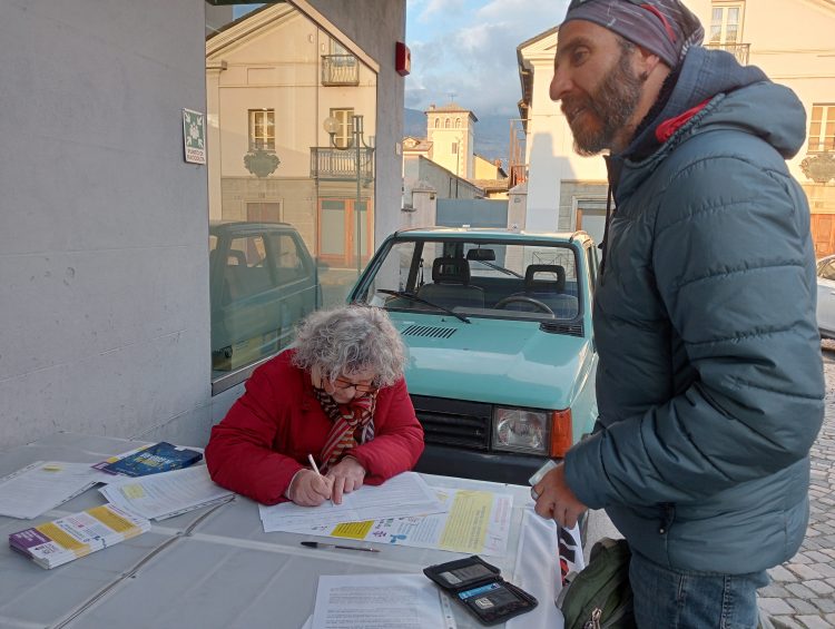 Via i vincoli di bilancio, partita la campagna ‘Riprendiamoci il Comune’