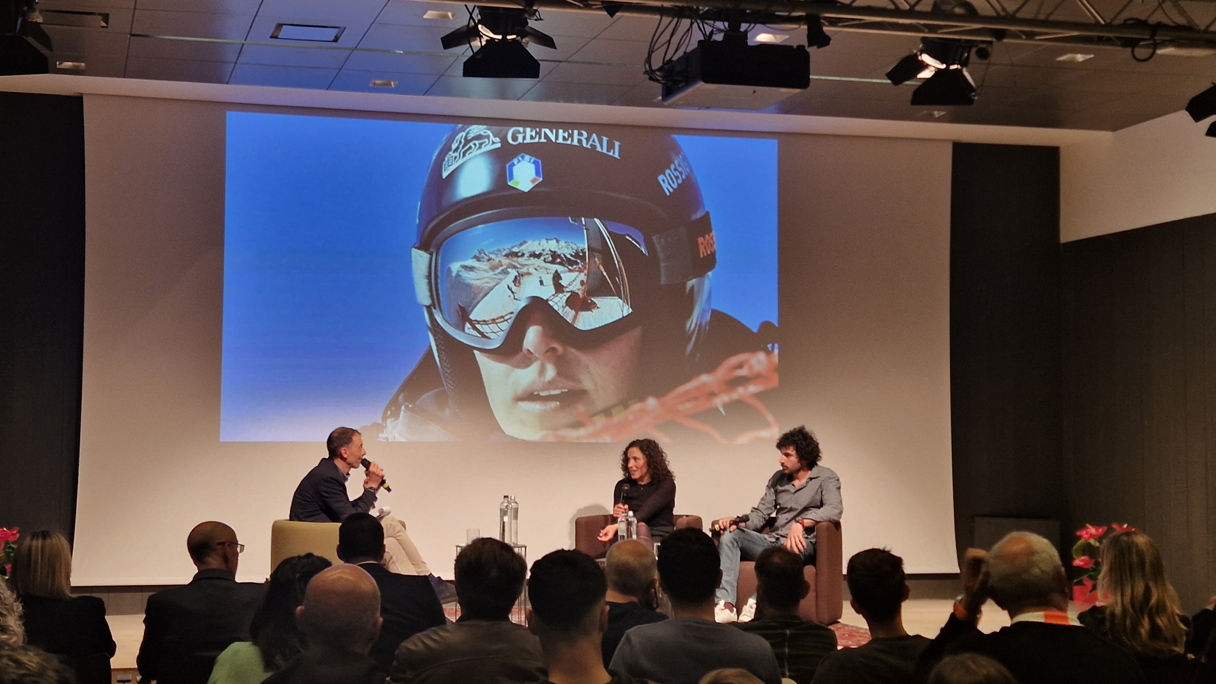 Aperitivo col campione, Federica Brignone a Saint-Vincent: «Io non duro per sempre, avanti i nuovi campioni valdostani!» Aperitivo col campione, Federica Brignone a Saint-Vincent: «Io non duro per sempre, avanti i nuovi campioni valdostani!»