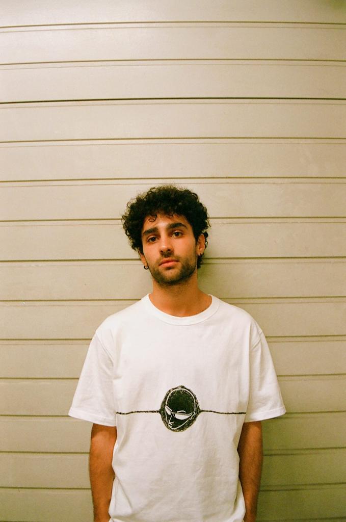 Lame si racconta Sotto i Vestiti, fuori il nuovo Ep Lame si racconta Sotto i Vestiti, fuori il nuovo Ep