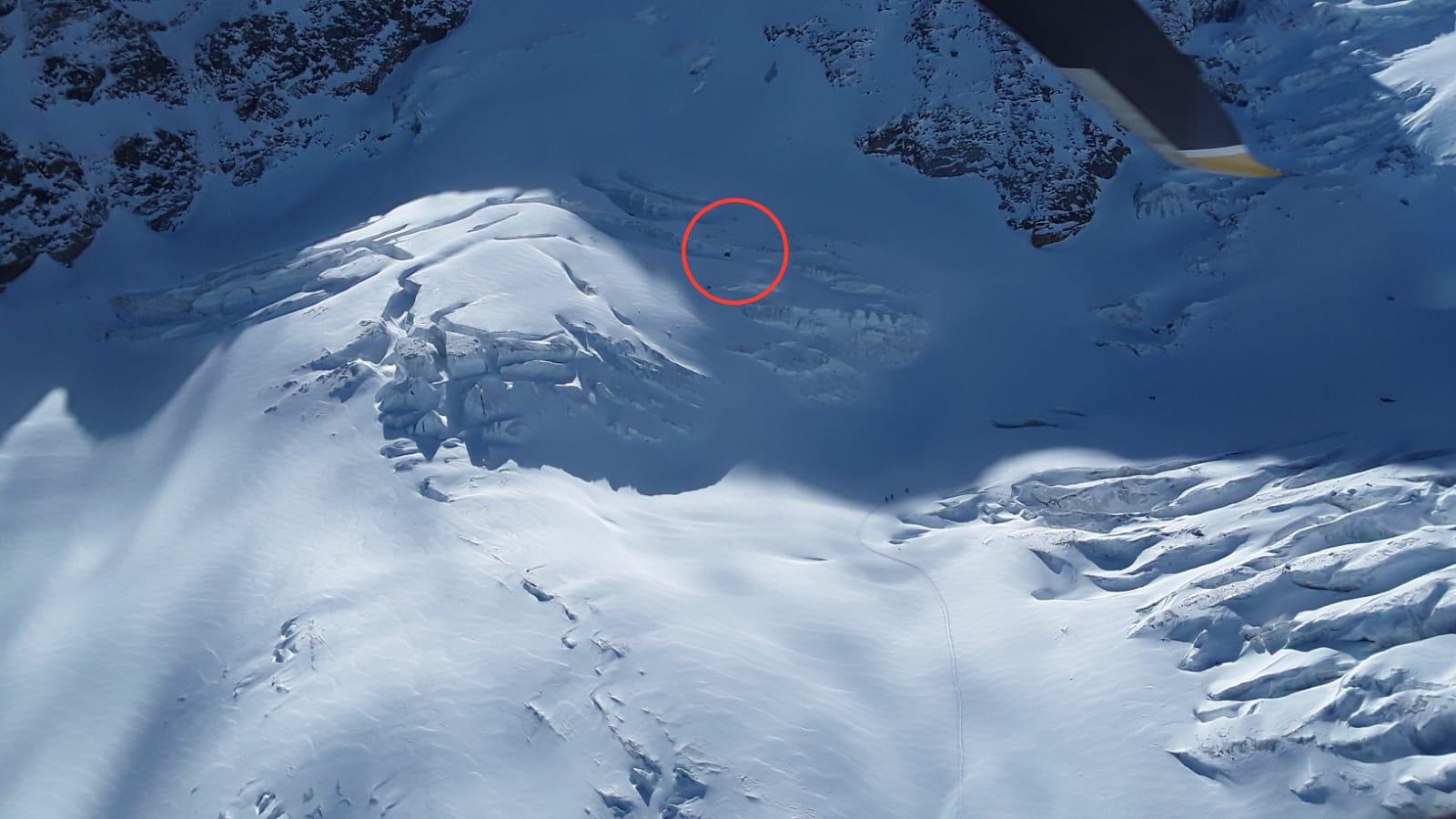 Gran Paradiso: cade in un crepaccio, 34enne estratto vivo ma in ipotermia Gran Paradiso: cade in un crepaccio, 34enne estratto vivo ma in ipotermia