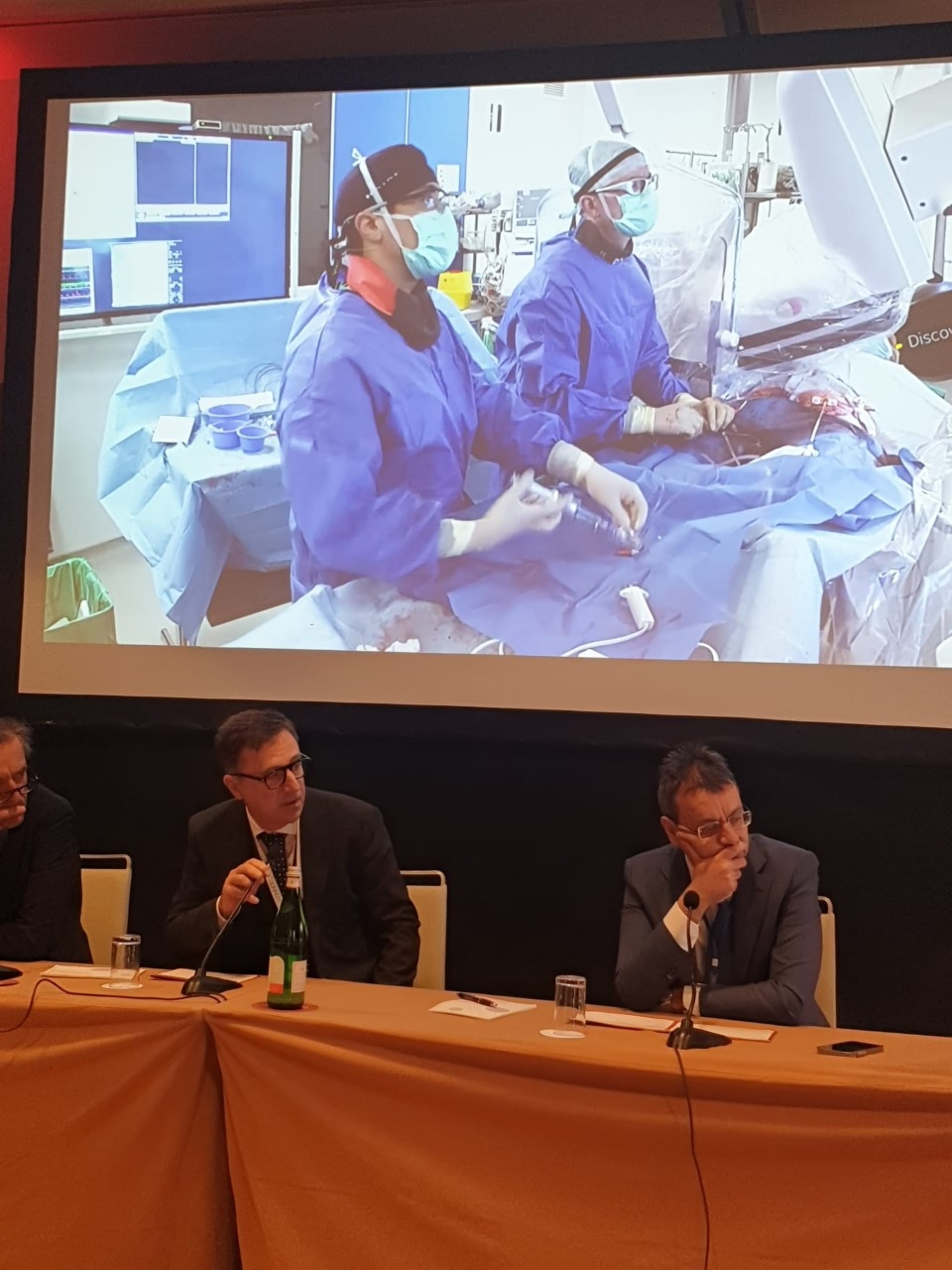 Cardiologia d'eccellenza all'ospedale Parini: 3 ore di intervento live al convegno