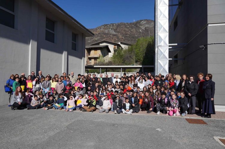 Medaglia d’oro al valore civile a don Prospero Duc, Testolin:  «è un momento storico per la Valle d’Aosta»