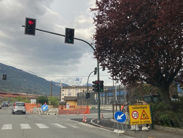 Aosta: da giovedì 13 la rotatoria su via Clavalité, domani, 'voltino' chiuso