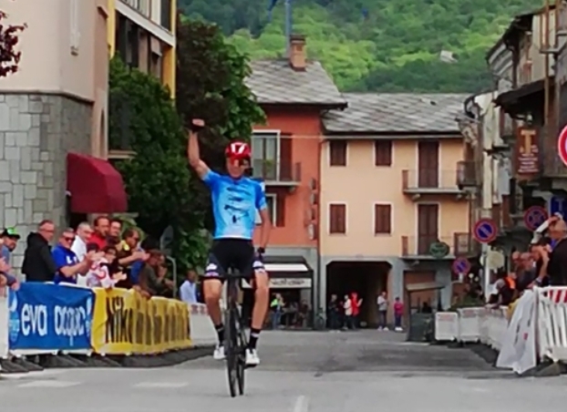 Ciclismo: colpaccio di Etienne Grimod nel Gran Premio U.C.A.T.