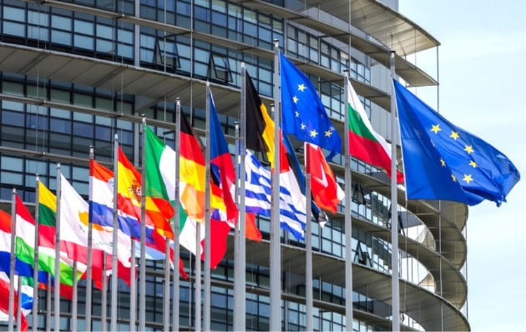 Festa dell’Europa, omaggio al coraggio dell’Ucraina