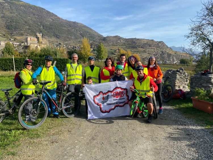 In città in bicicletta: se ne parla sabato 13 maggio, domenica 14 la pedalata Aosta-Fénis