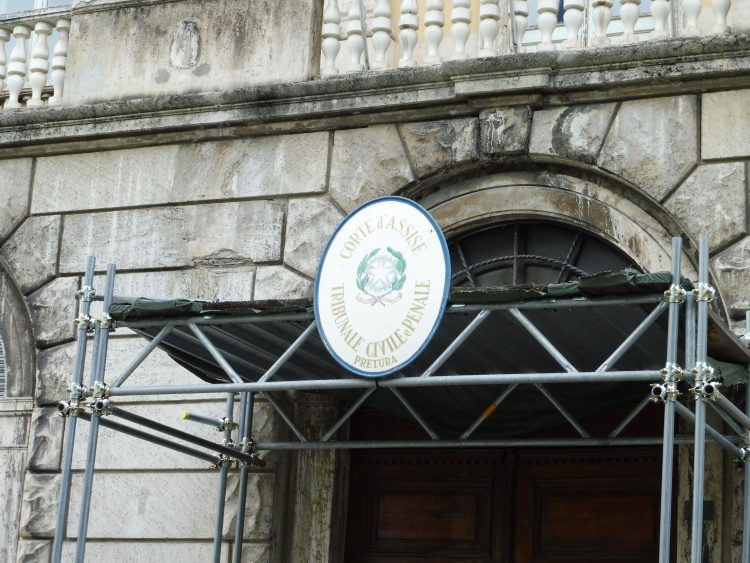 Violenza sessuale e pornografia minorile: condannato 28enne valdostano