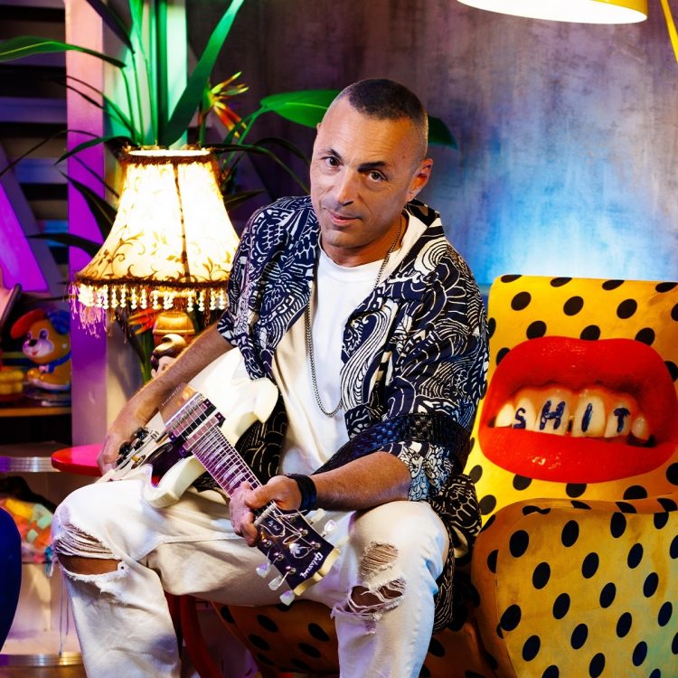 Con i muscoli e col cuore, Alex Britti a Fontainemore per Musicastelle