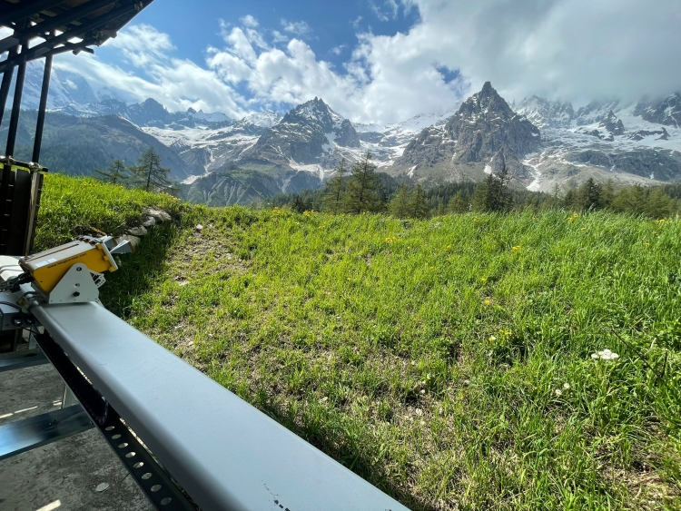 Ghiacciai della Val Ferret, un nuovo radar per monitorare la velocità dello spostamento Ghiacciai della Val Ferret, un nuovo radar per monitorare la velocità dello spostamento