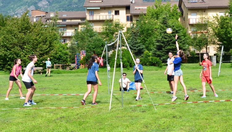 Aosta: dalla ginnastica, al volley alla pesistica: lo sport conquista piazza Chanoux
