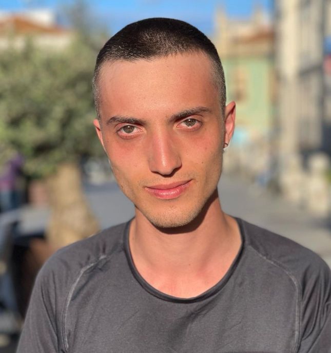 The performer Sinopoli attacked: «I don't want gays in the gym», Arcigay: «There is homotransphobia also in the Valley»