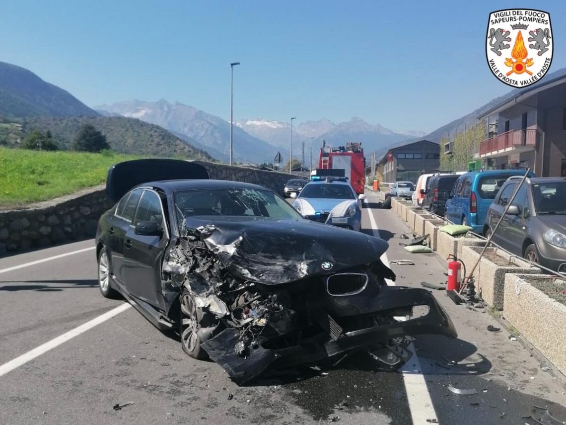 Auto capottata a San Michele: traffico rallentato verso Felizzano