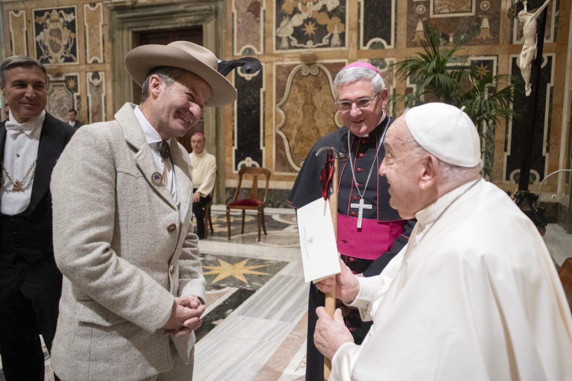 Papa Francesco è morto, il ricordo del Vescovo di Aosta