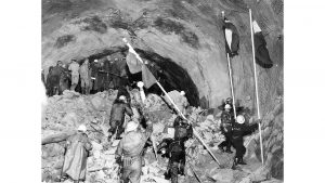 Traforo del Monte Bianco, da 60 anni una via sotto alla vetta più alta d'Europa