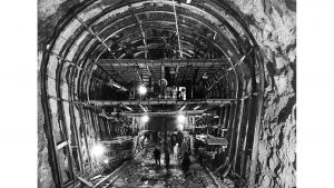 Traforo del Monte Bianco, da 60 anni una via sotto alla vetta più alta d'Europa