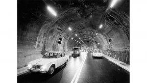 Traforo del Monte Bianco, da 60 anni una via sotto alla vetta più alta d'Europa