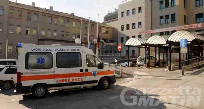Incidenti stradali: investito a Sarre, ricoverato con 35 giorni di prognosi Incidenti stradali: investito a Sarre, ricoverato con 35 giorni di prognosi