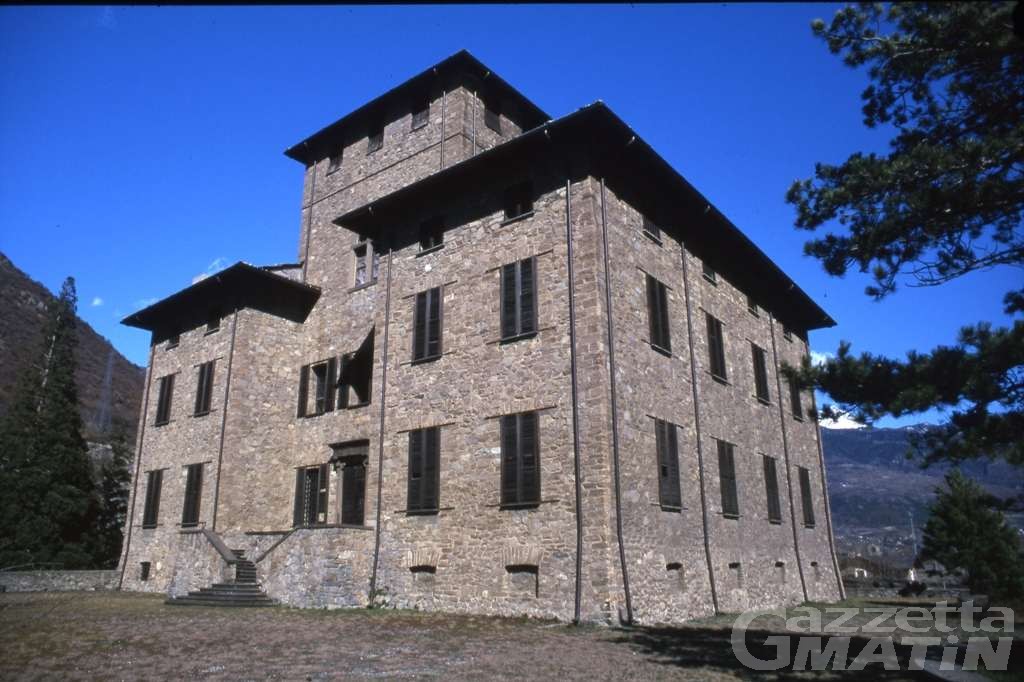 Chatillon, Assalto al Castello: 14 artisti valdostani conquistano il museo Gamba Chatillon, Assalto al Castello: 14 artisti valdostani conquistano il museo Gamba