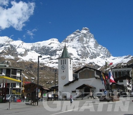 Turismo: il tour operator svedese Alpresor congela le prenotazioni per l’inverno, preoccupazione a Breuil Cervinia Turismo: il tour operator svedese Alpresor congela le prenotazioni per l’inverno, preoccupazione a Breuil Cervinia